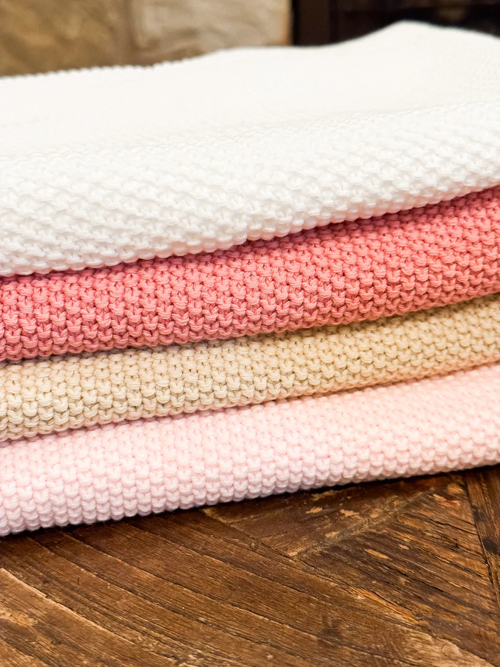 Scallop Edge Knit Blanket